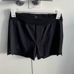 On Running Run on Clouds 5” Lightweight Shorts